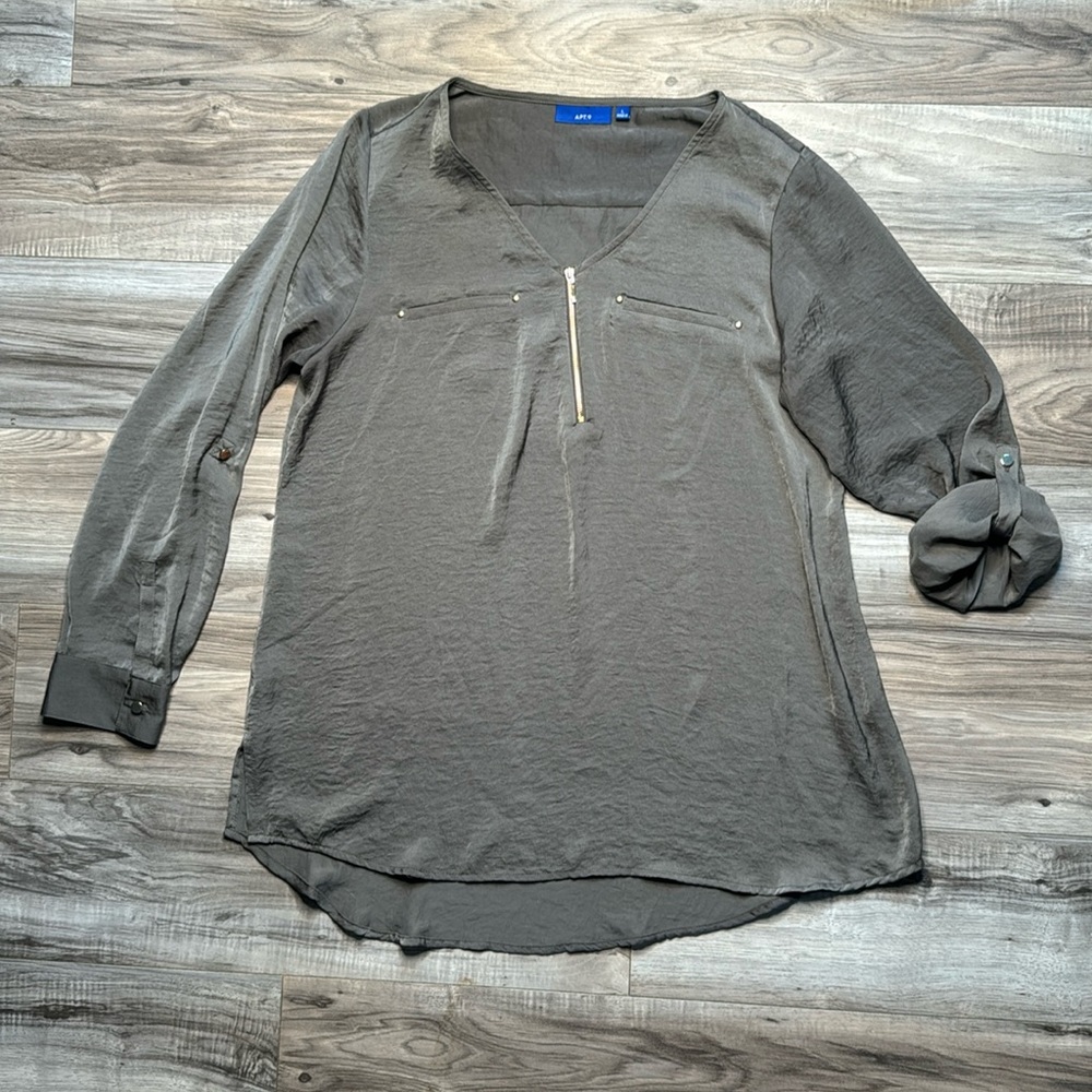 Apt 9 large blouse zip down